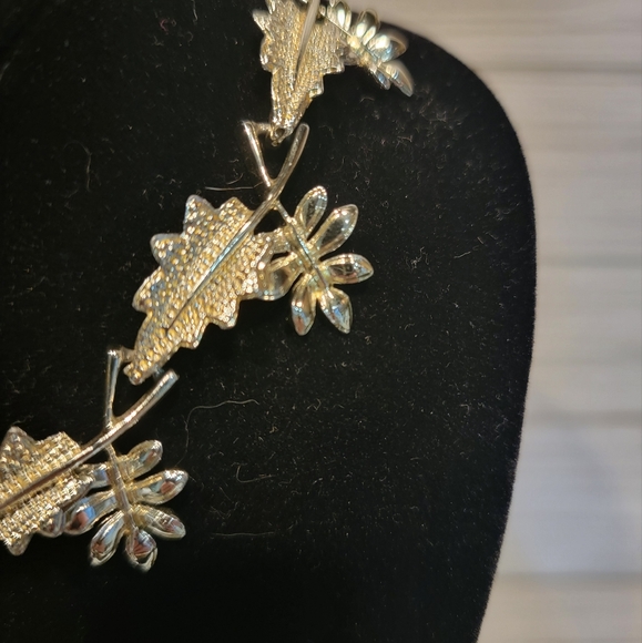 BB35 Vintage Gold-tone Leaf-Motif Choker Necklace - Picture 2 of 4